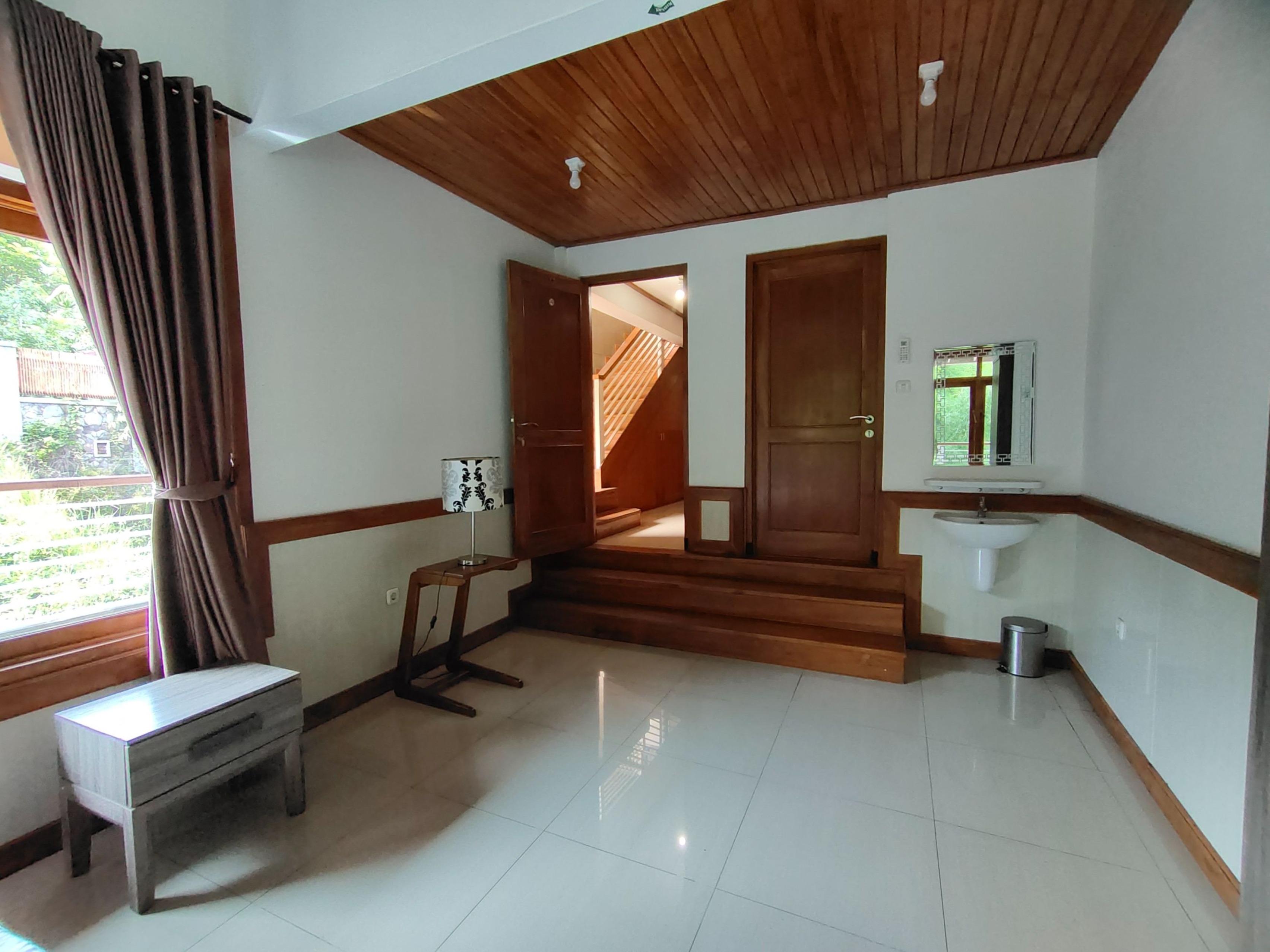 Tirtasari 2 By Zuzu Hotel